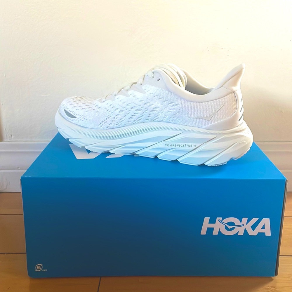 New in box. Hoka Clifton 8. Never worn! Women’s size 5.